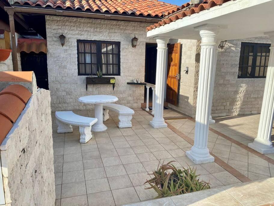 3-Bedroom Villa With A Jacuzzi 努尔德 外观 照片
